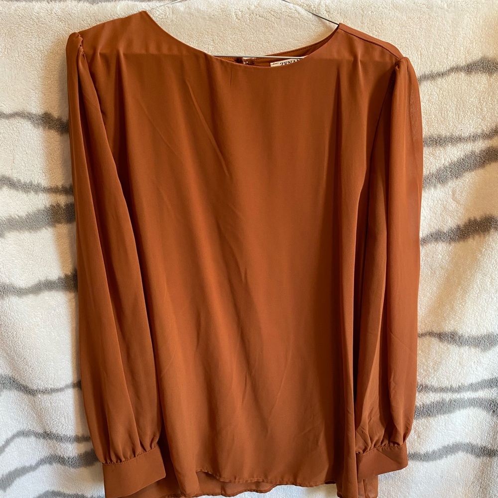 Burnt orange Large long sleeve dressy top